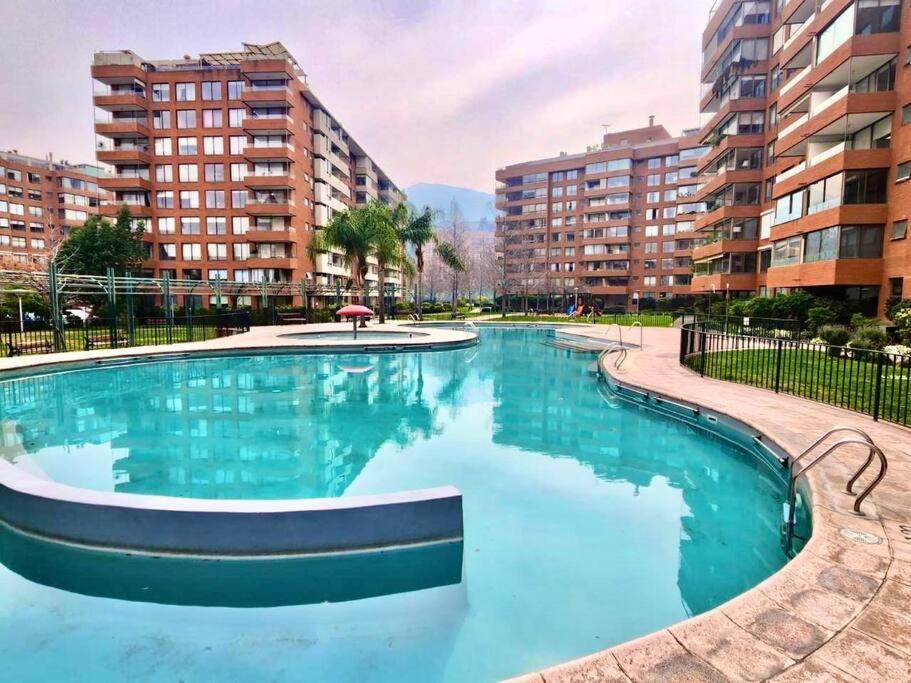 Apartamento Unico En Vitacura, 170 Mt, Sector Exclusivo *