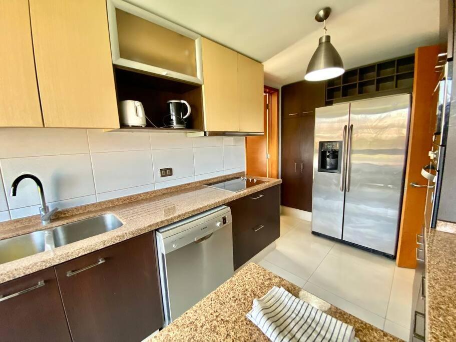 Unico En Vitacura, 170 Mt, Sector Exclusivo Apartamento Santiago