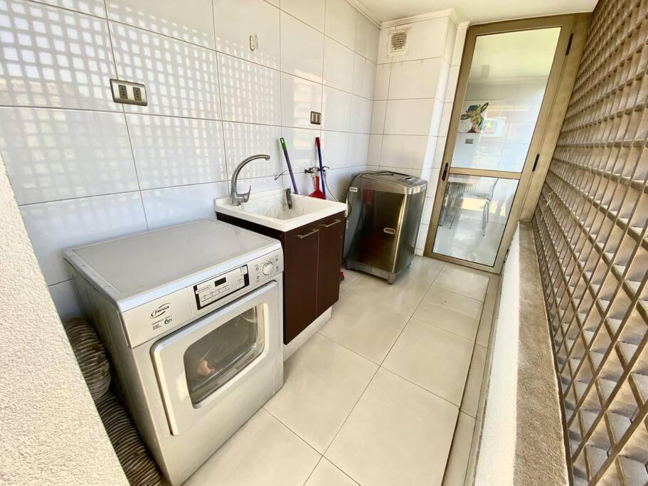 Unico En Vitacura, 170 Mt, Sector Exclusivo Apartamento